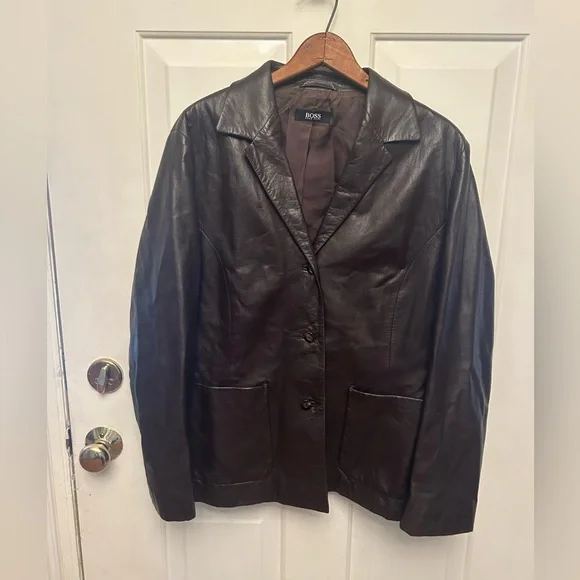 Boss by Hugo Boss women’s leather blazer/jacket. Dk brown 100% lamb skin. Nice!
